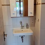 Anna Apartment *